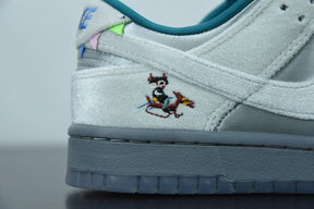 Nike Dunk Winter Themed Low "Ice"