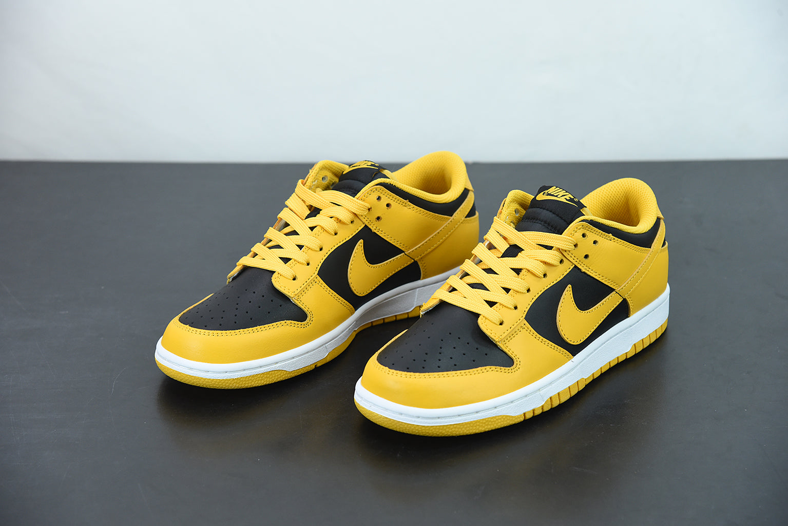 Nike Dunk Low Goldenrod