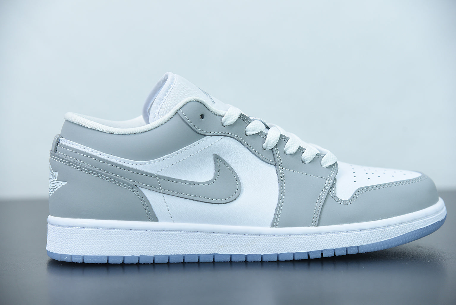 Nike Air Jordan 1 Low "Grey"