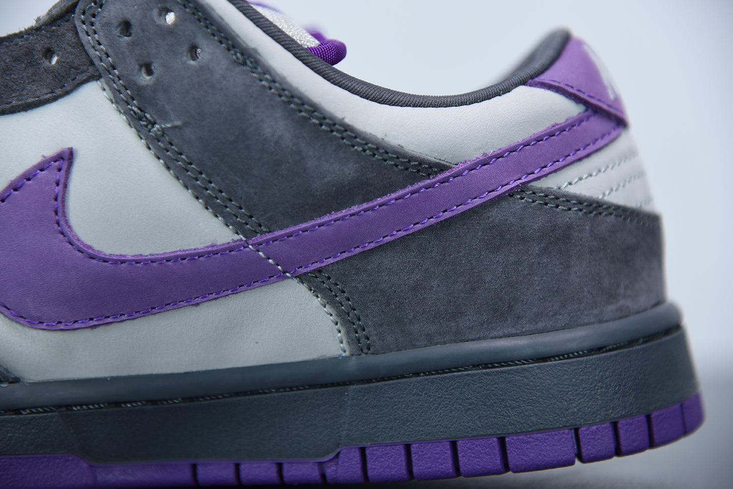 Nike Dunk SB Low Purple Pigeon