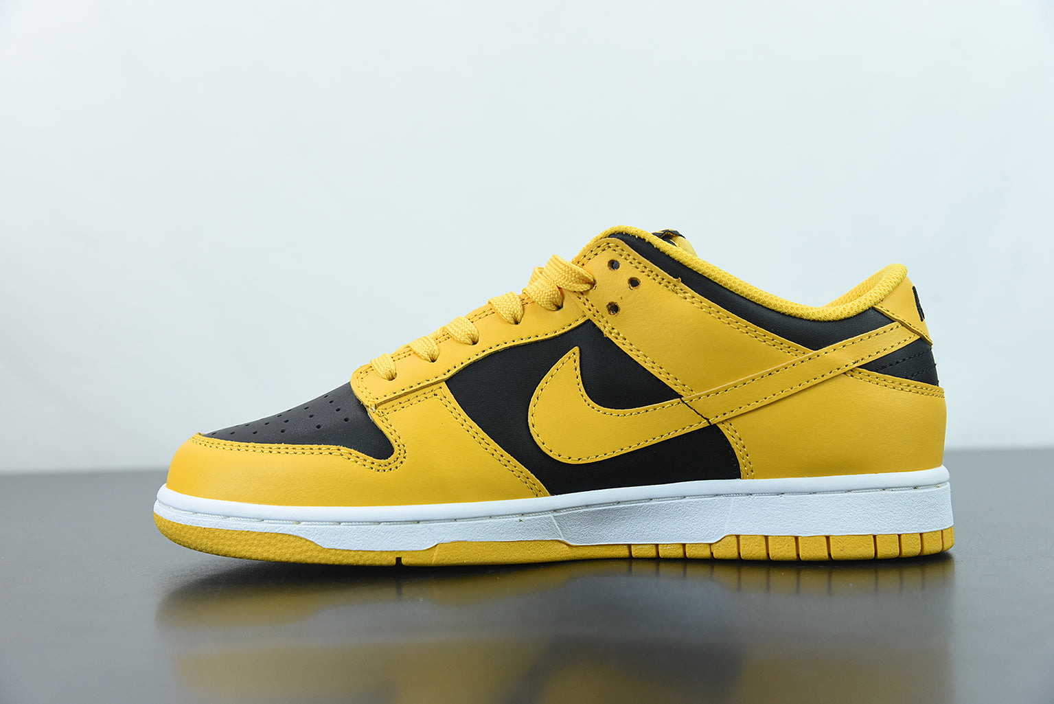 Nike Dunk Low Goldenrod