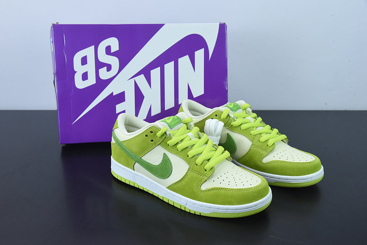 Nike Dunk Low "Green Apple"