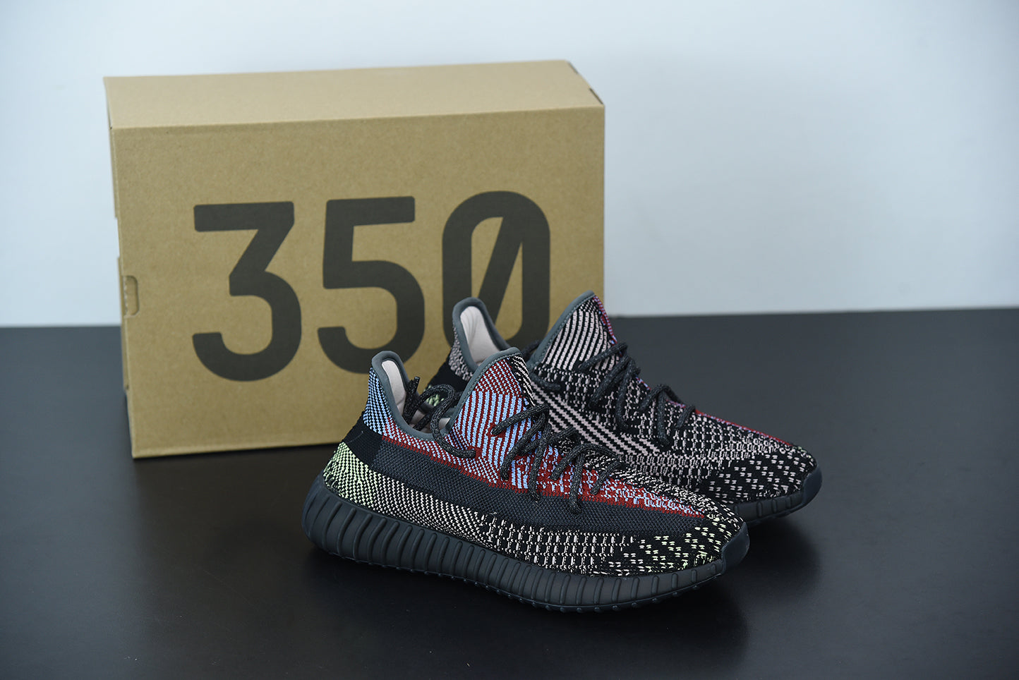 Adidas Yeezy Boost 350 V2 Yecheil (reflexivo)