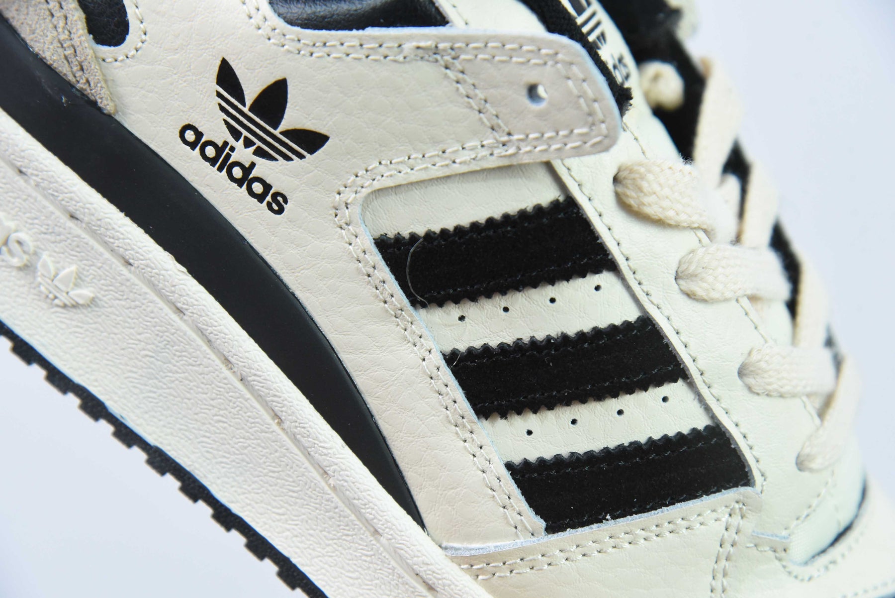 Adidas Forum Bold White Black