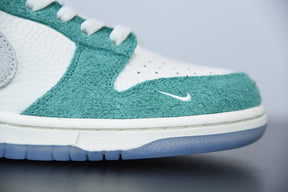 Nike Dunk Low x Kasina 'Road Sign'