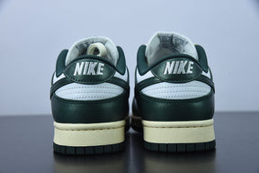 Nike Dunk Low "Vintage Green"