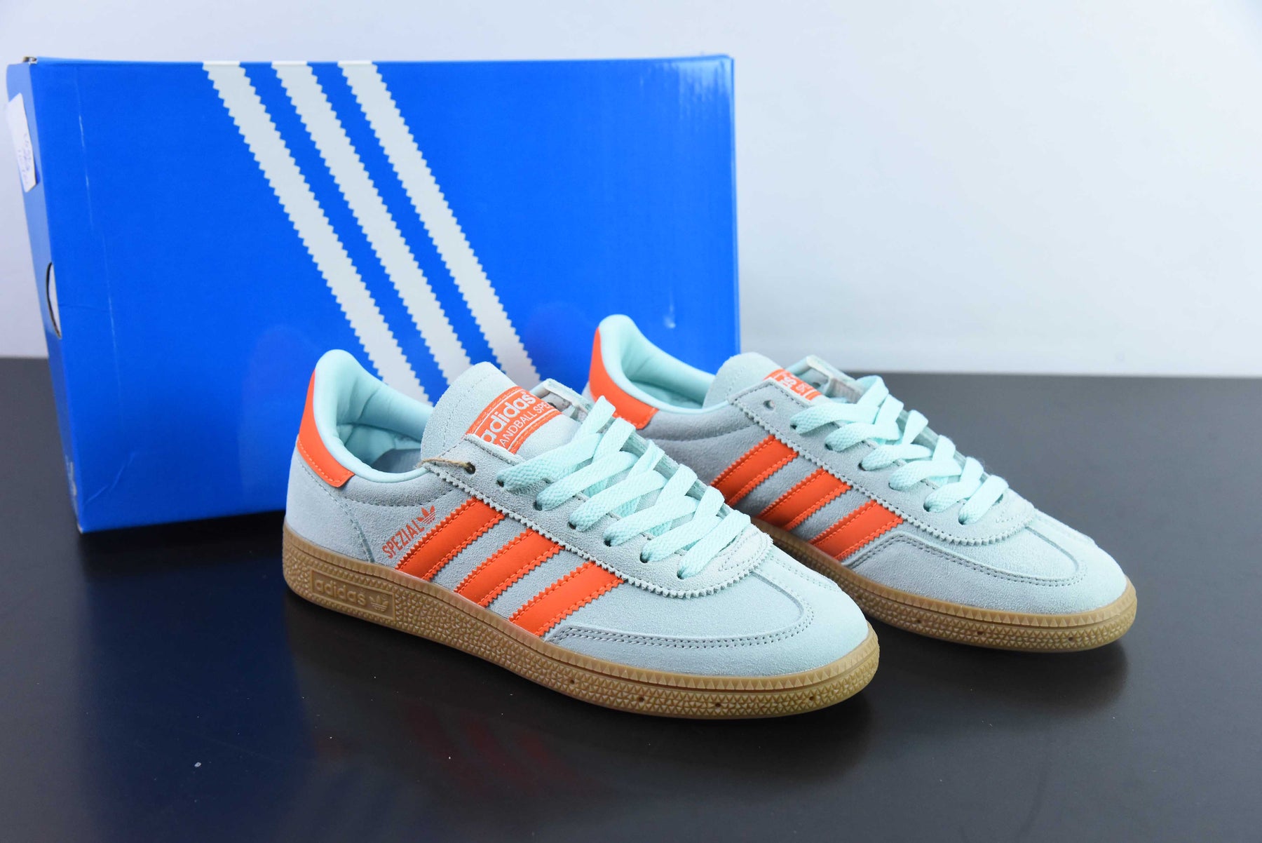 Adidas Handball Spezial Semi Flash Aqua