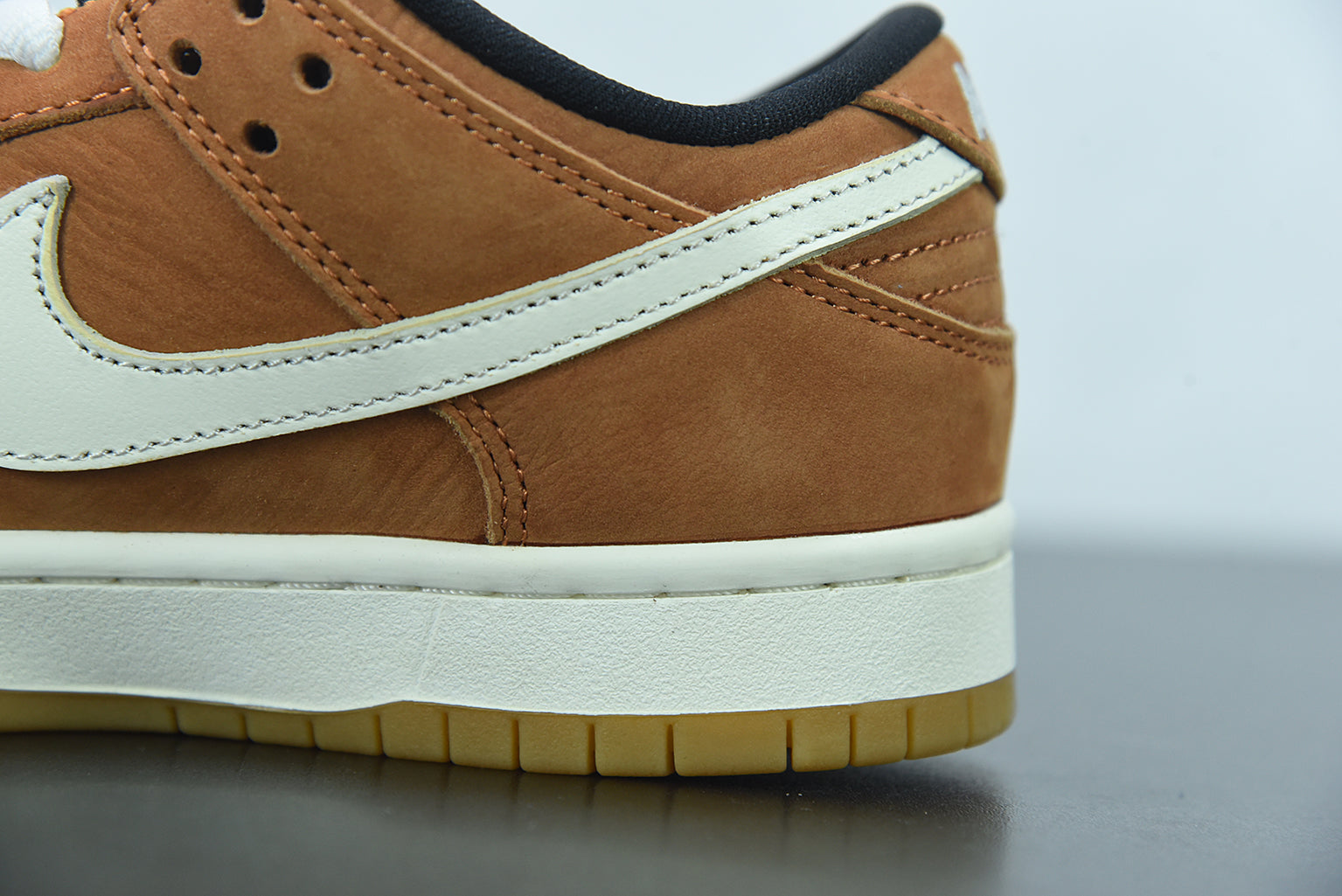 Nike SB Dunk Low Dark Russet Sail