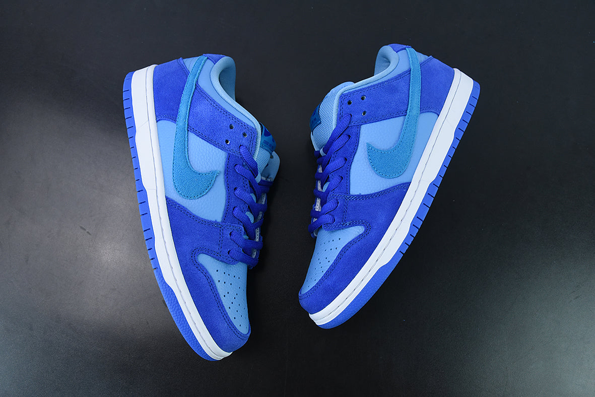 Nike Dunk SB Low Pro "Blue Raspberry"