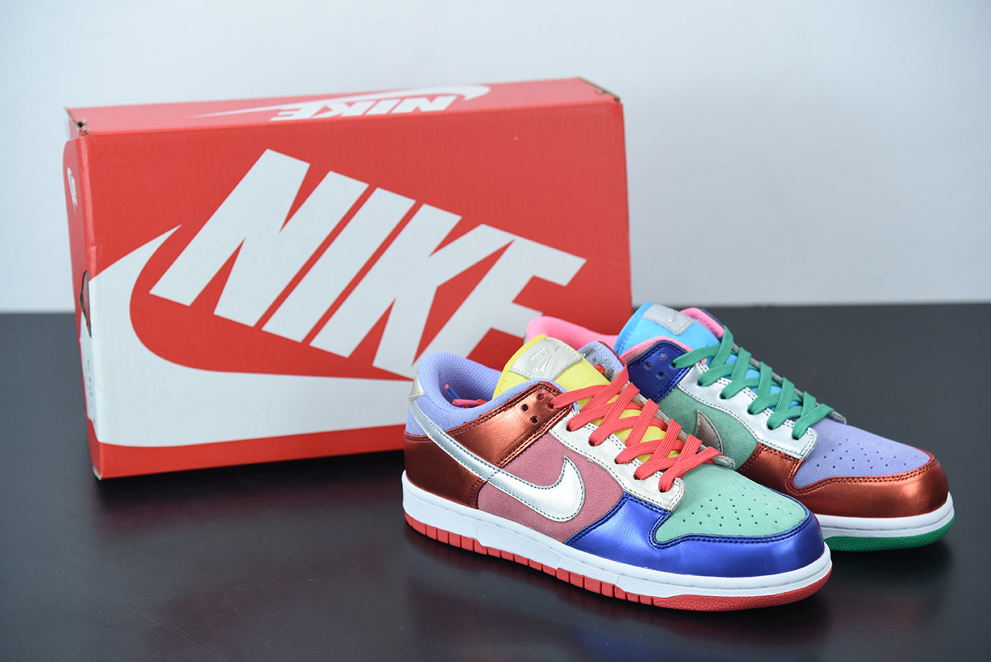 Nike Dunk Low SE Sunset Pulse