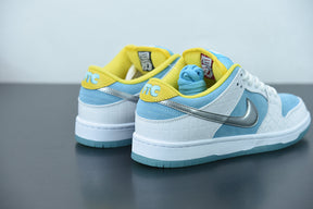 Nike SB Dunk Low x FTC "Lagoon Pulse"