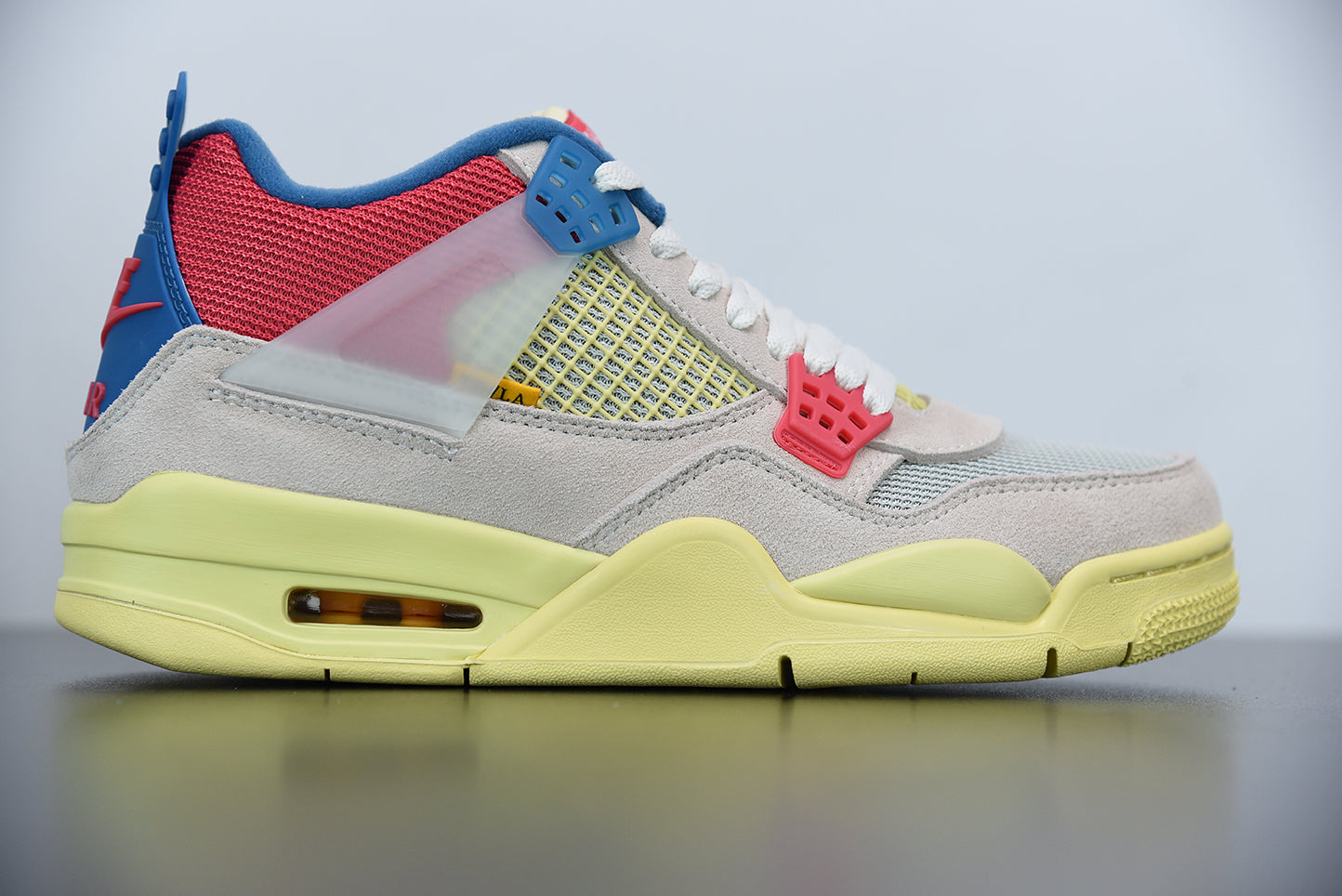 Nike Air Jordan 4 x UNION LA "Guava Ice"