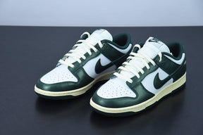 Nike Dunk Low "Vintage Green"