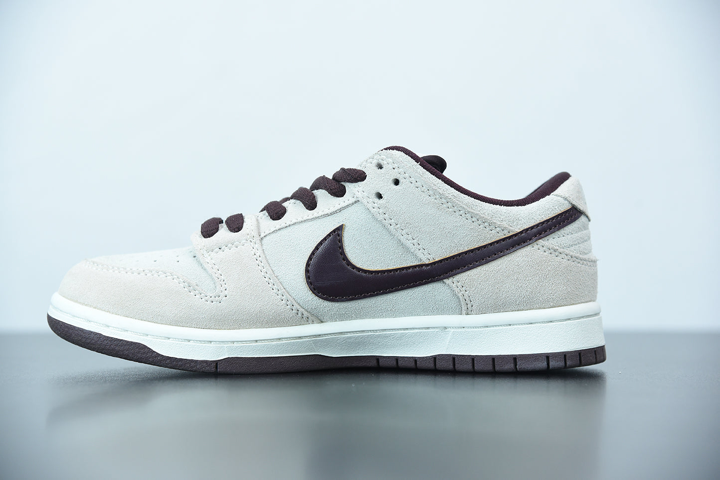 Nike SB Dunk Low Desert Sand Mahogany