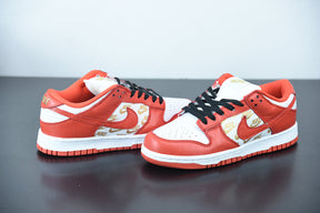 Nike SB Dunk Low x Supreme White Red