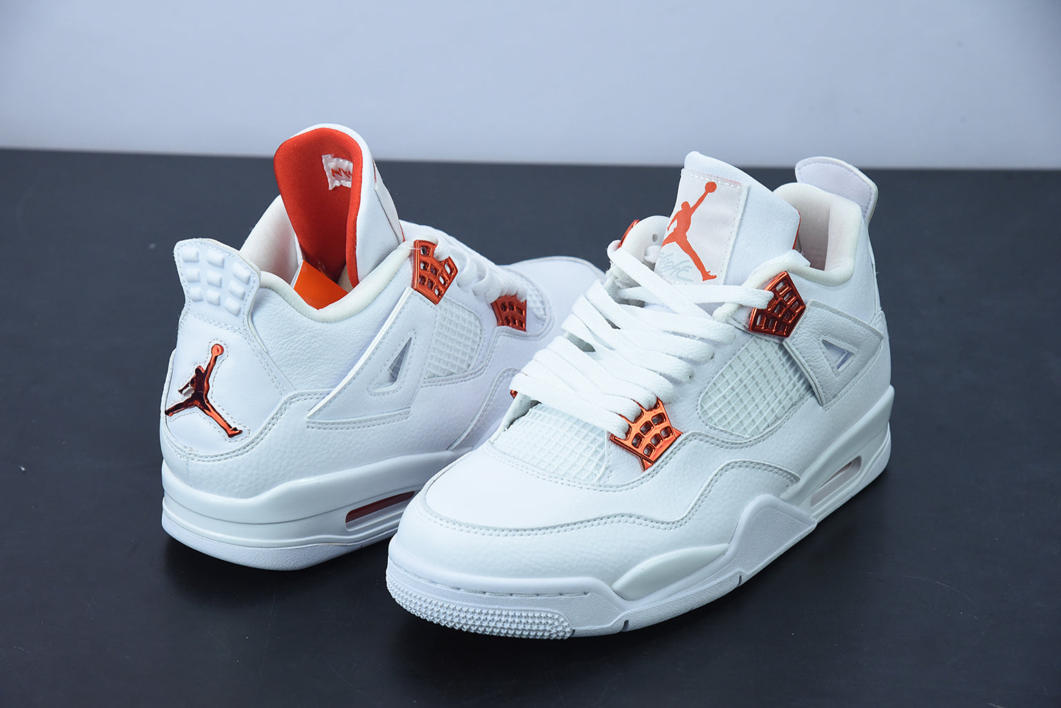 Nike Air Jordan 4 "Metallic Orange"