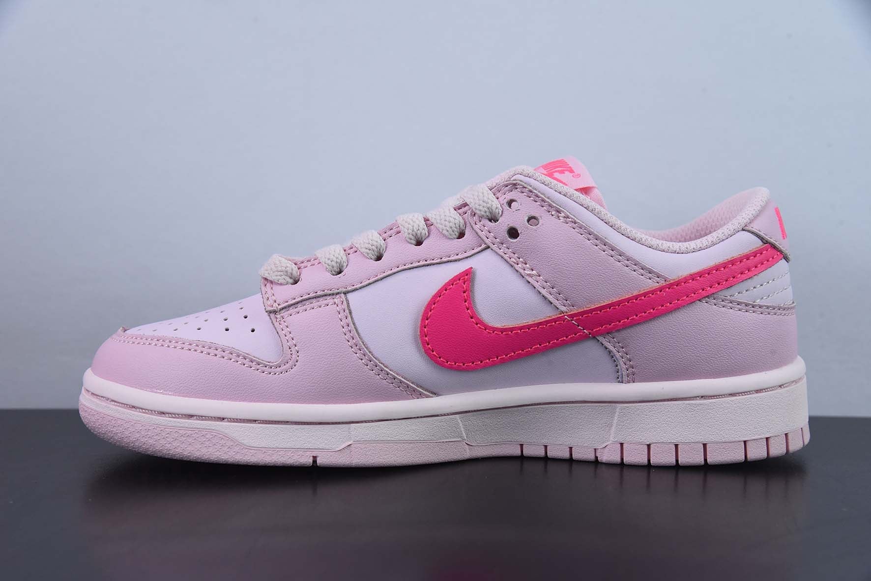 Nike Dunk Low GS "Triple Pink"