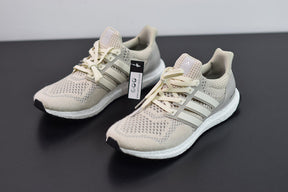 Adidas Ultra Boost 22 “Cream”