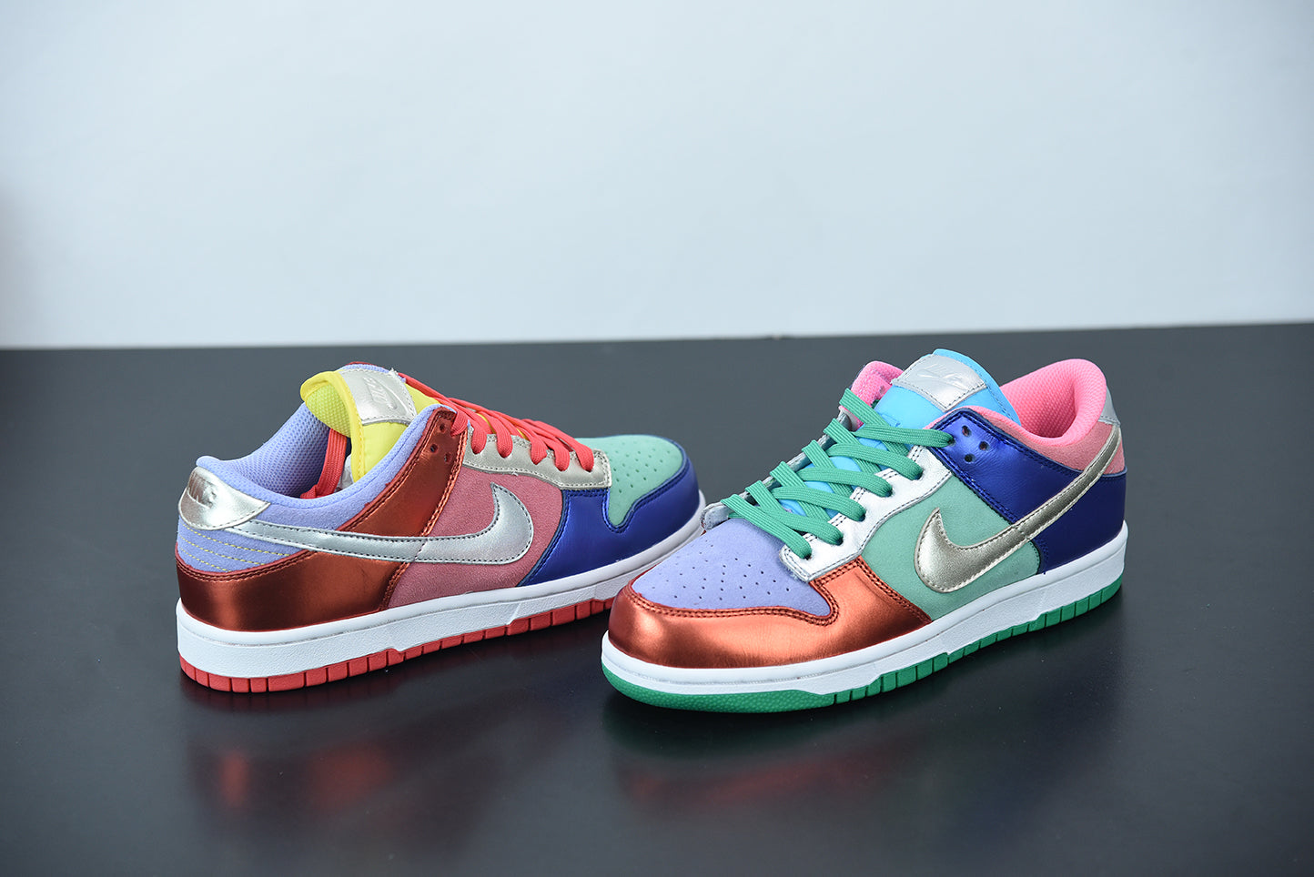 Nike Dunk Low SE Sunset Pulse