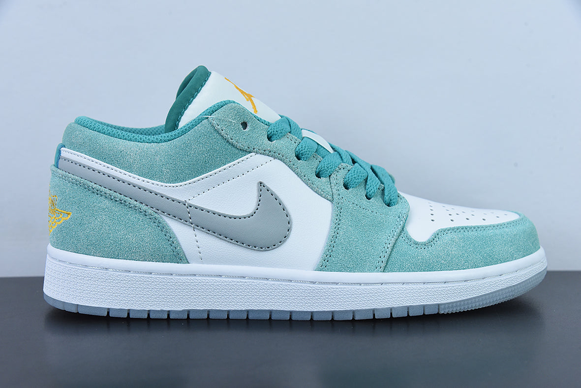 Nike Air Jordan 1 Low  "New Esmerald"