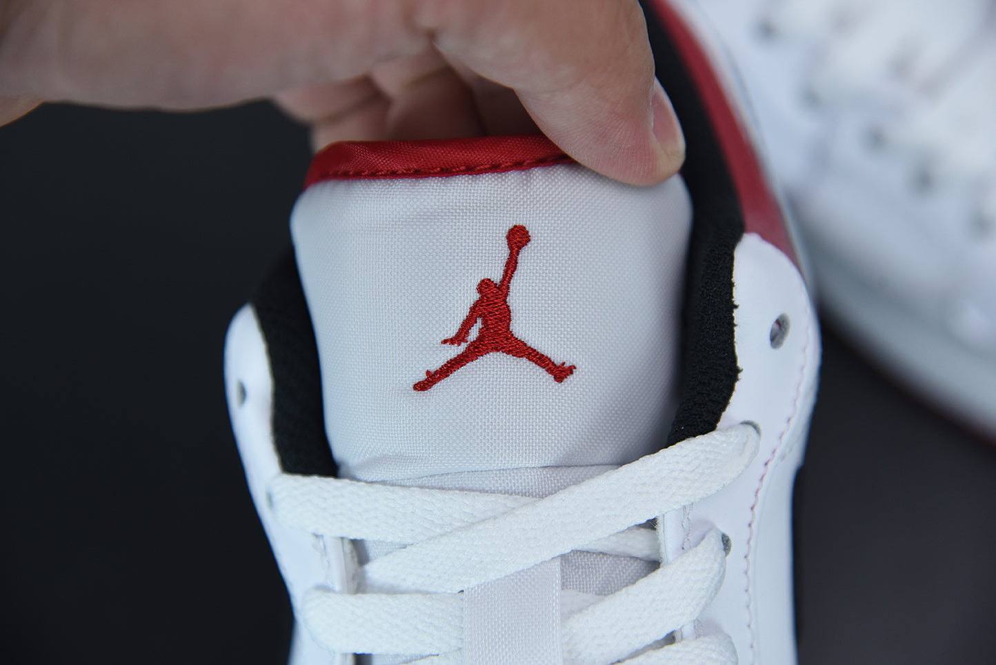 Air Jordan 1 Low "White University Red"