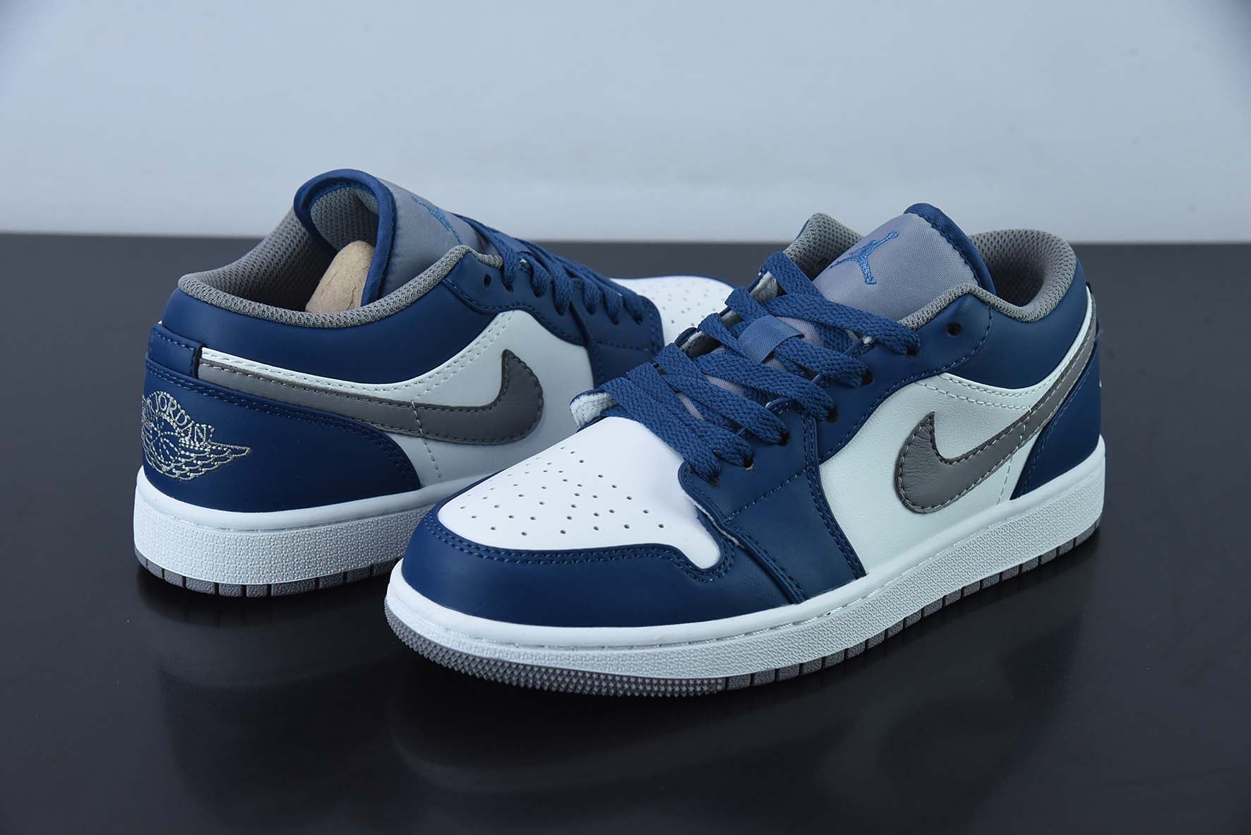 Nike Air Jordan 1 Low "True Blue"