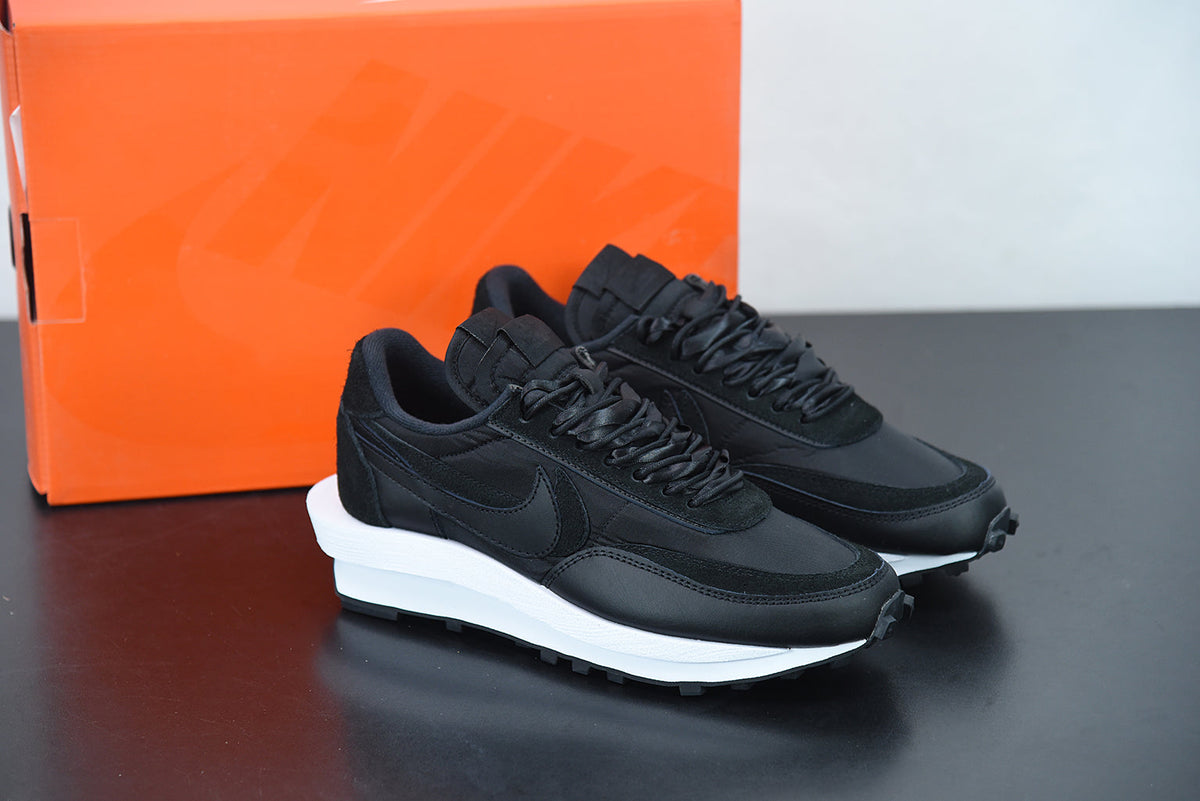 Nike x Sacai LD Waffle Nylon "Black"