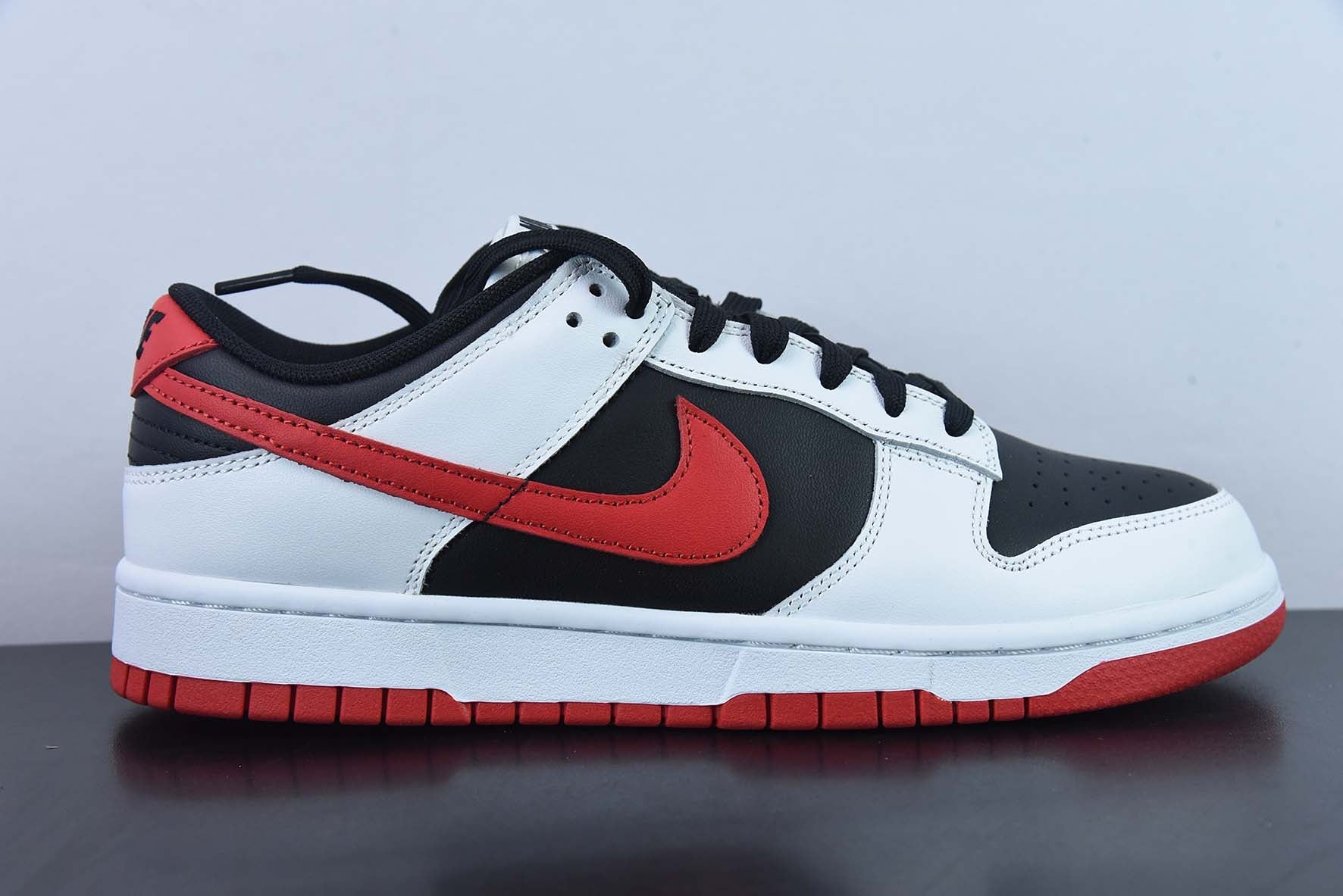 Nike Dunk Low Retro "White Black University Red"