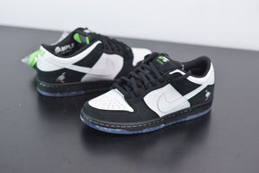 Nike SB Dunk Low x Staple "Panda Pigeon"