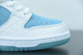 Nike SB Dunk Low x FTC "Lagoon Pulse"