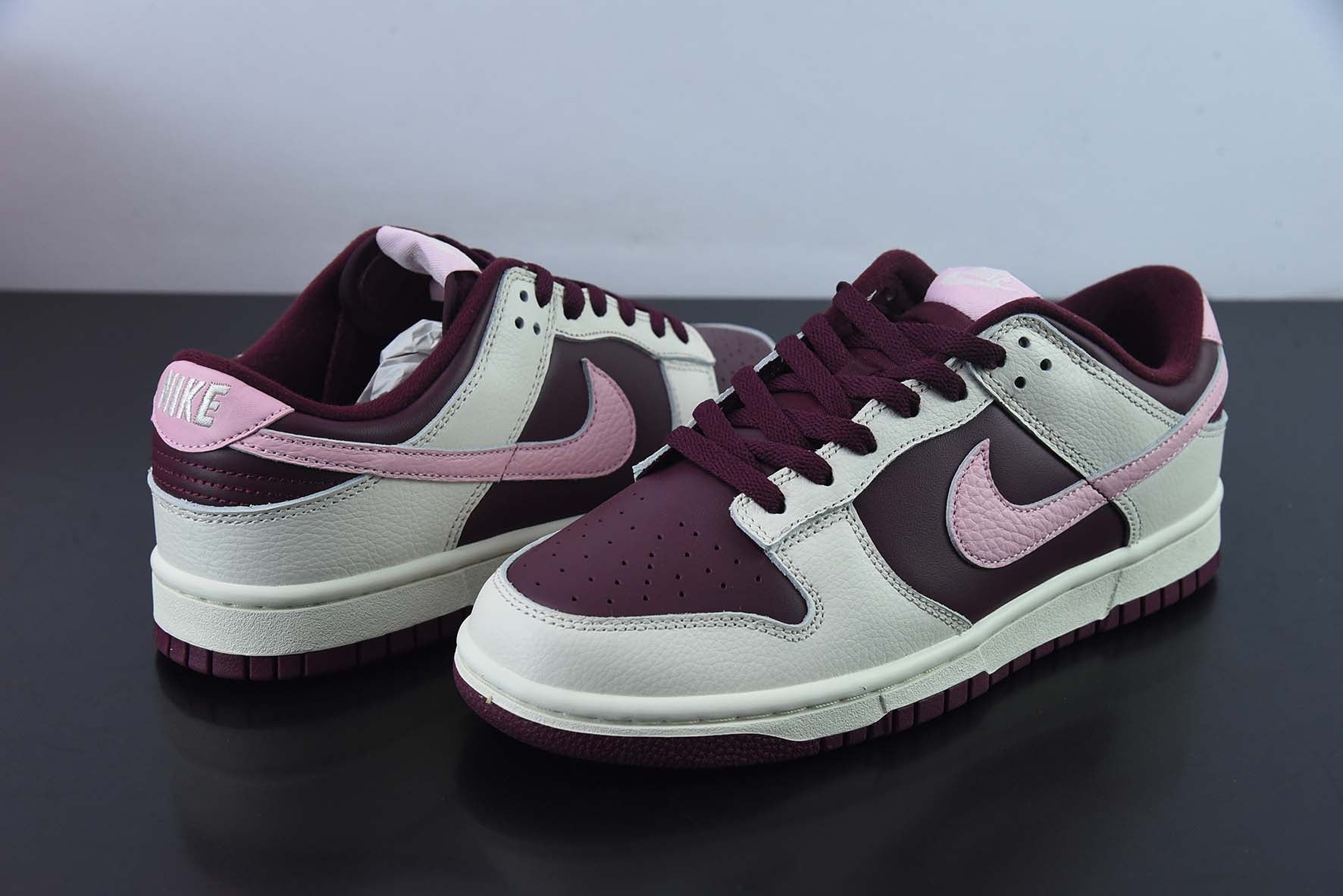 Nike Dunk Low Retro “PRM Valentine's Day“