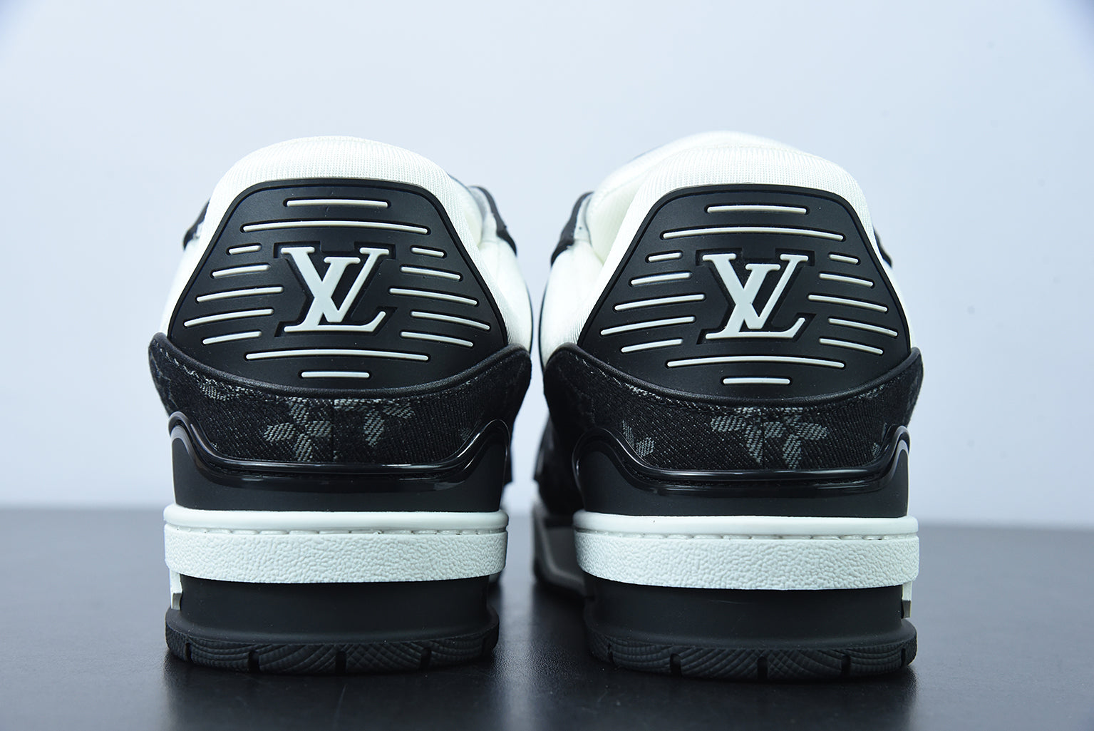 Louis Vuitton LV Trainer Black