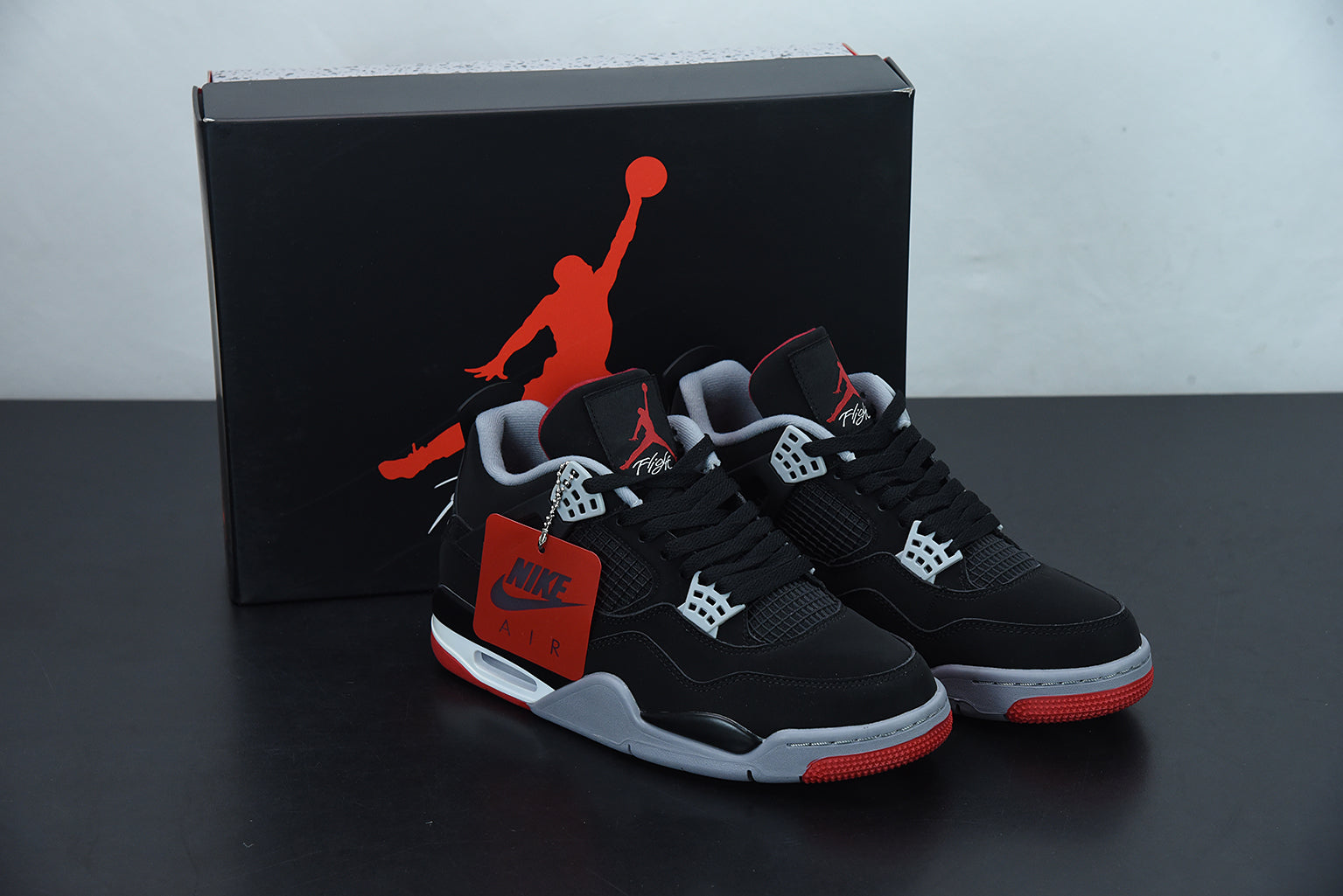 Nike Air Jordan 4 Retro Bred