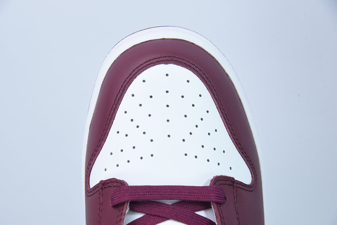 Nike Dunk Low SB "Bordeaux"