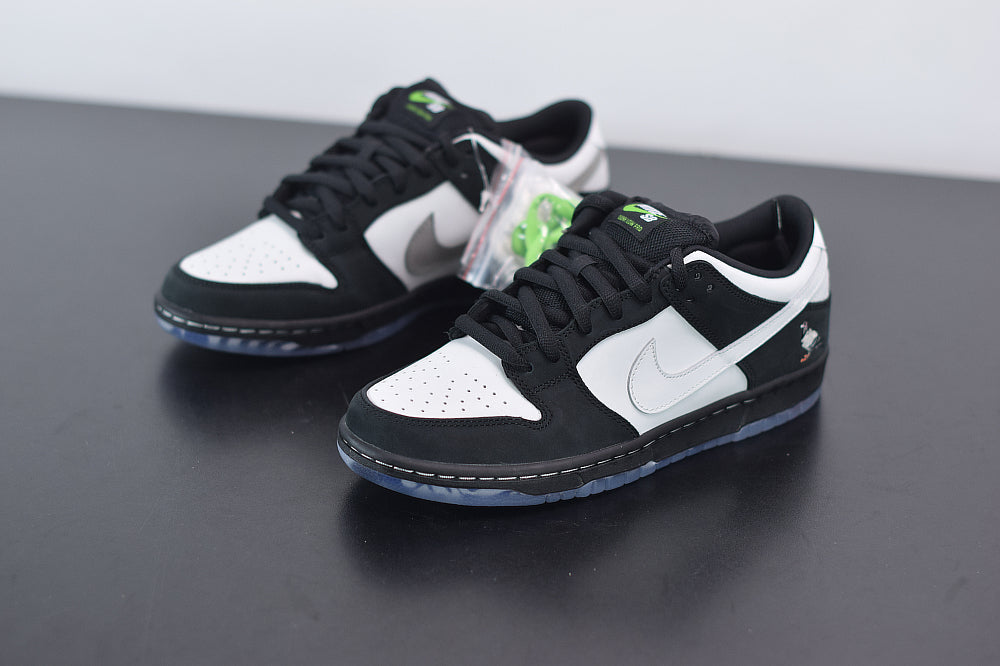 Nike SB Dunk Low x Staple "Panda Pigeon"