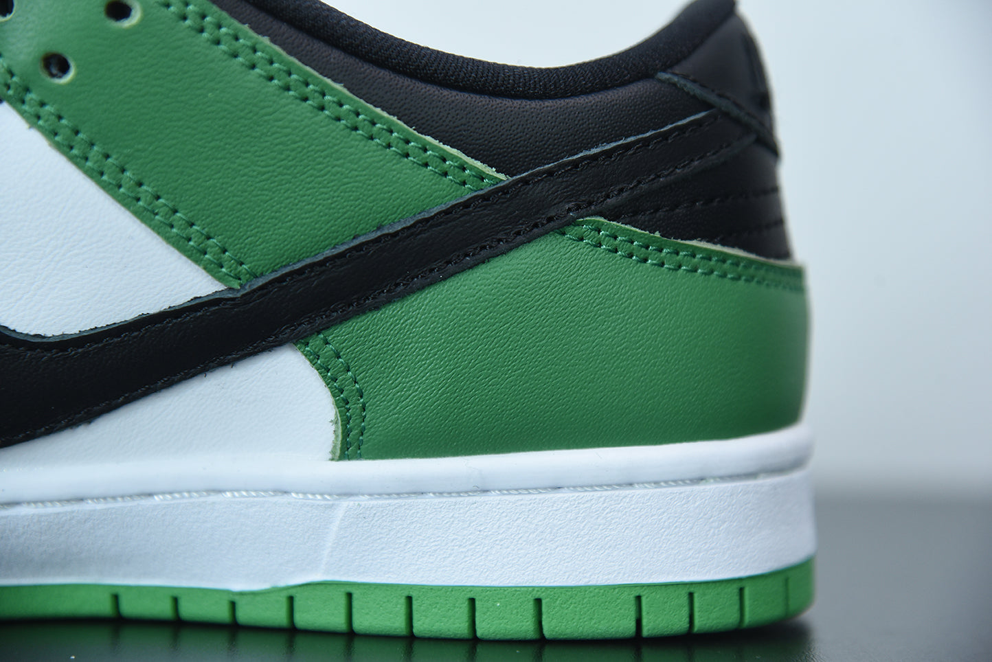 Nike Dunk Low Pro SB 'Classic Green'