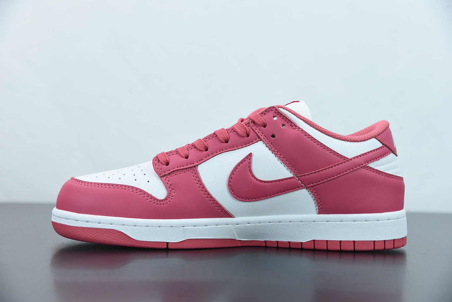 Nike SB Dunk Low "Archeo Pink"