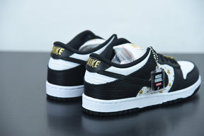 Nike SB Dunk Low x Supreme Stars Black