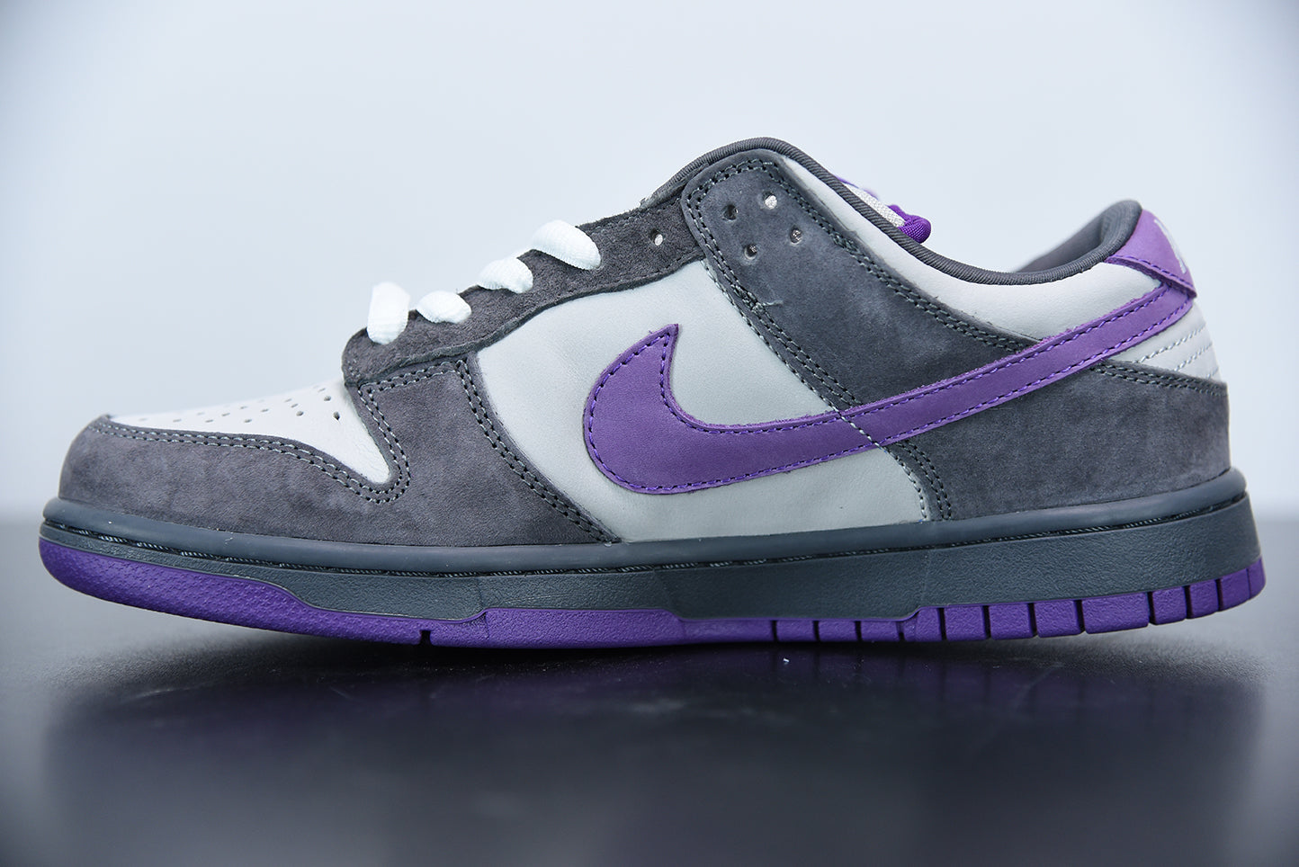 Nike Dunk SB Low Purple Pigeon