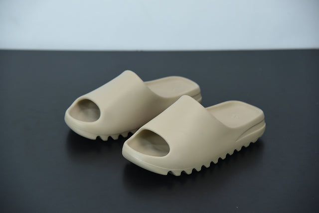 Adidas Yeezy Slide Pure