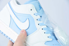 Nike Air Jordan 1 Low SE “Reverse Ice Blue“