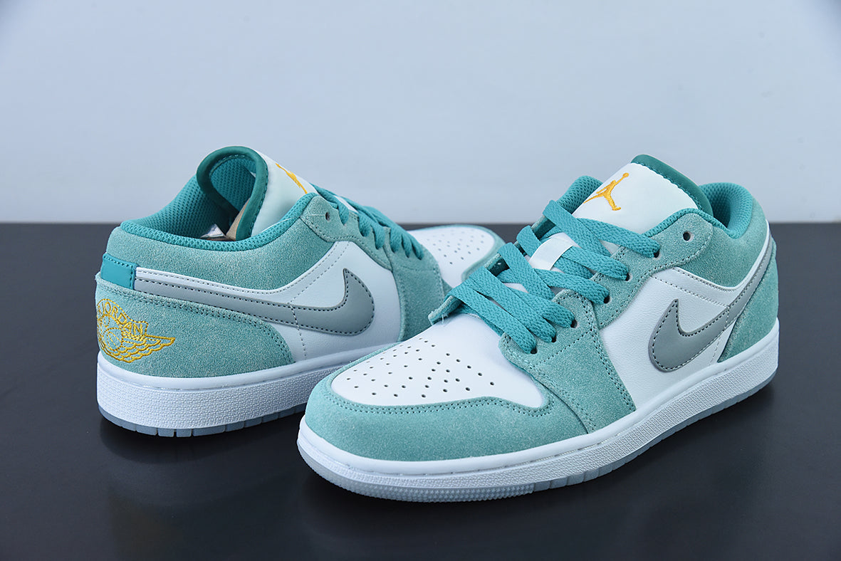 Nike Air Jordan 1 Low  "New Esmerald"