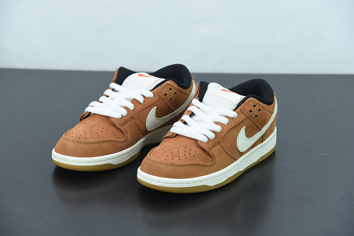 Nike SB Dunk Low Dark Russet Sail