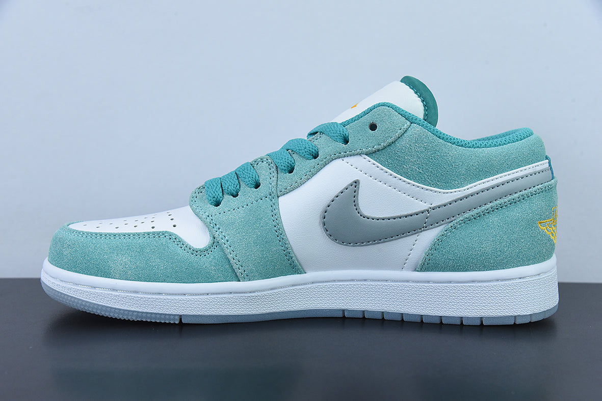 Nike Air Jordan 1 Low  "New Esmerald"