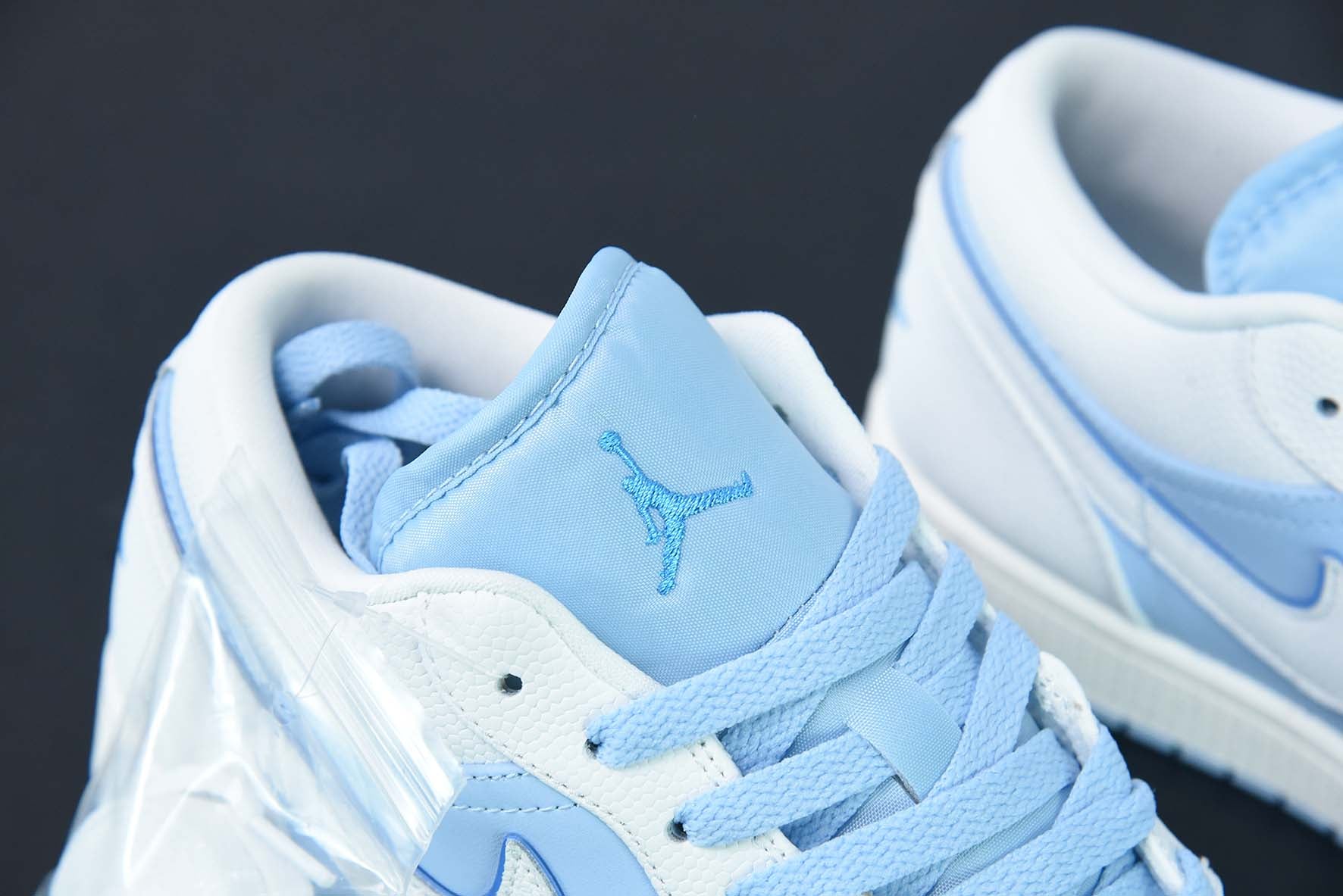 Nike Air Jordan 1 Low SE “Reverse Ice Blue“