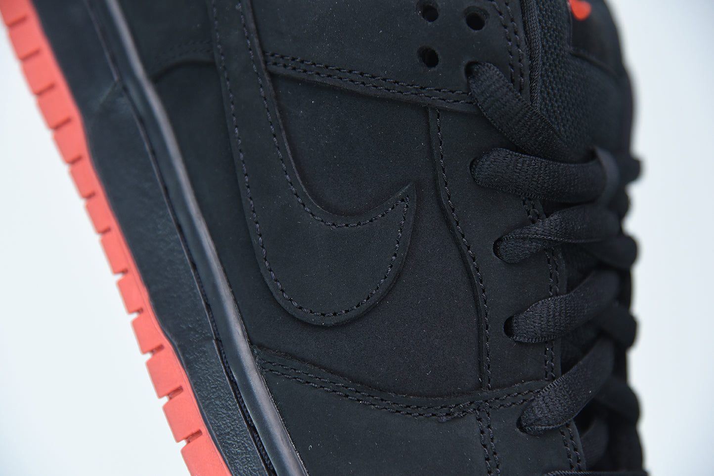 Dunk Low Pro SB x Jeff Staple 'Black Pigeon'