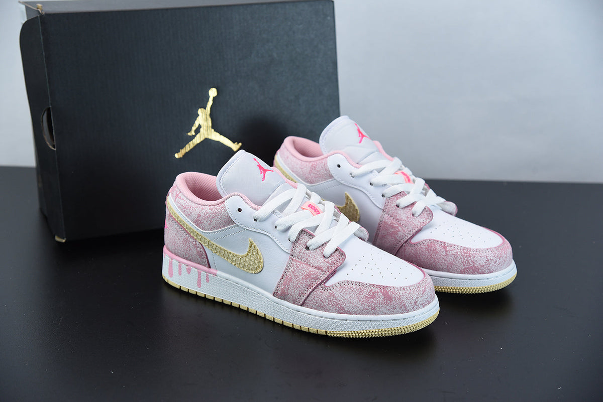 Nike Air Jordan 1 Low GS "Strawberry Ice Cream"