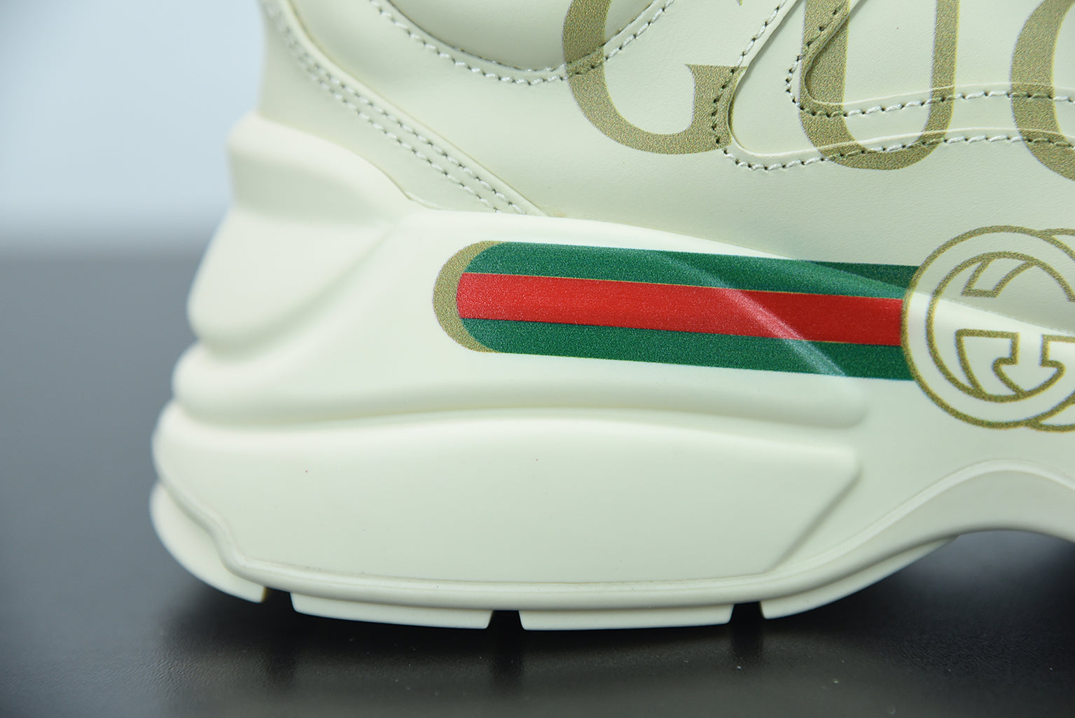 Gucci Rhyton "Vintage Logo"