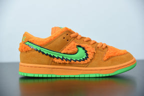 Nike SB Dunk Low "Grateful Dead Orange Bear"