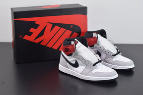 Air Jordan 1 Retro High "Smoke Grey"